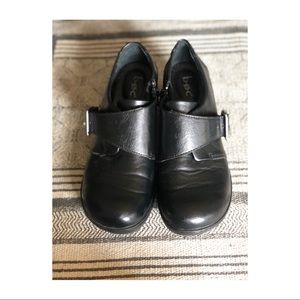 Black BOC clogs